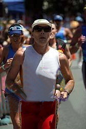 Ron Acutt - Noosa Triathlon 2006 Run legend